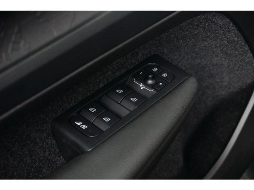Volvo  XC40 Volvo Recharge Plus 70 kWh | Achteruitrijcamera | Apple Carplay/Android Auto|telefoonintegratie p... ActivLease financial lease