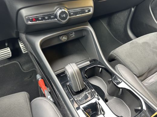 Volvo  XC40 Volvo T5 262PK Recharge R-Design | STOEL- EN STUURVERWARMING| LEDER/ALCANTARA| NAVIGATIE| ADAPTIE... ActivLease financial lease