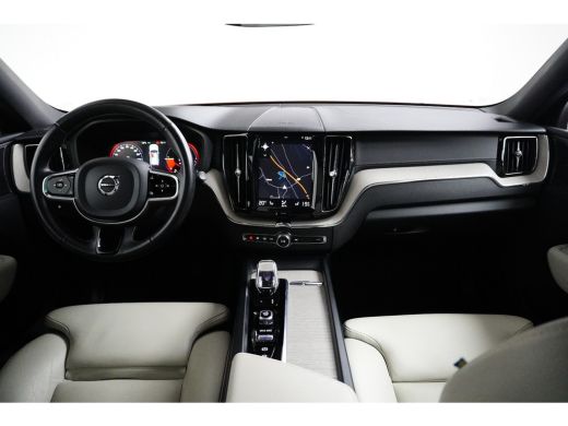 Volvo  XC60 Volvo 2.0 Recharge T8 AWD R-Design | Trekhaak | PDC + 360 Camera | Harman / Kardon Audio | Stoelv... ActivLease financial lease