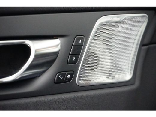 Volvo  XC60 Volvo 2.0 T8 AWD Polestar Engineered |Bowers & Wilkins Audio | Blis | Panoramadak| Trekhaak | 22"... ActivLease financial lease