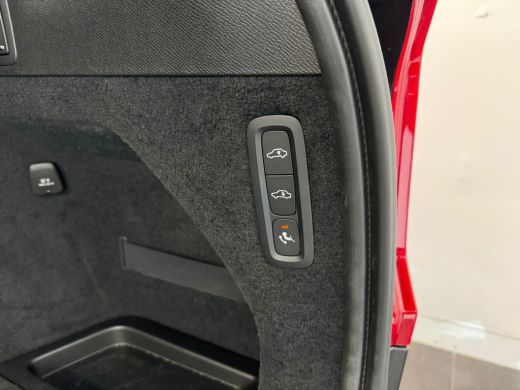 Volvo  XC90 Volvo Ultimate T8 Recharge Black edition | Achterbank verwarmd | Audio installatie high end | Bow... ActivLease financial lease