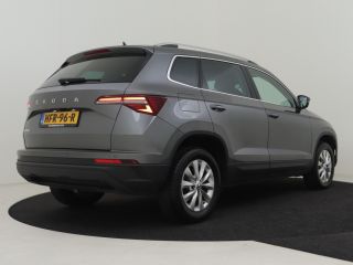 Skoda Karoq 1.5 TSI ACT Business Edition l Camera l Apple Car Play l Navigatie l Elektr. Inklapbare spiegels ...