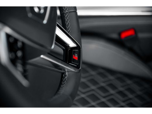 Audi A6 Avant Audi 55 TFSI e quattro Pro Line S Competition | Panoramadak | City + Tour | Supersportstoel... ActivLease financial lease