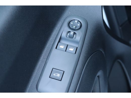 Citroën Berlingo 1.5 BlueHDi 100 S&S L1 € 2.725,- Voorraad Voordeel | Pakket Winter | 10" SD Radio DAB + | Trekhaa... ActivLease financial lease