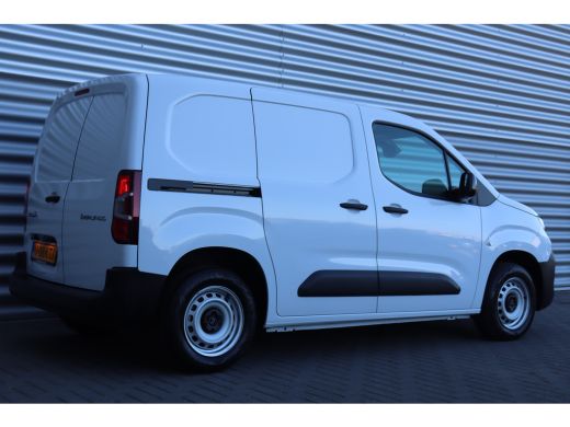 Citroën Berlingo 1.5 BlueHDi 100 S&S L1 € 2.725,- Voorraad Voordeel | Pakket Winter | 10" SD Radio DAB + | Trekhaa... ActivLease financial lease