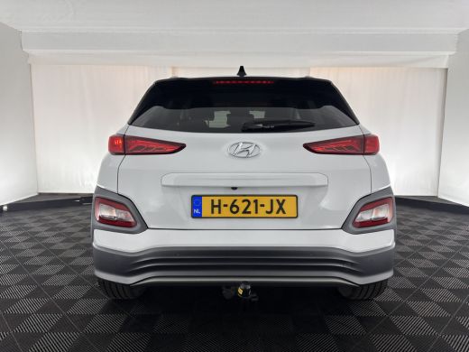 Hyundai KONA EV Premium 64 kWh [ 3-Fase ] (INCL-BTW) *HEAT-PUMP | FULL-LEATHER | HEAD-UP | FULL-LED | NAVI-FUL... ActivLease financial lease