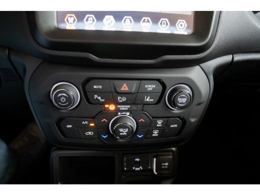 Jeep Renegade Jeep 1.5T e-Hybrid Limited Automaat | Camera | Parkeersensoren | Navigatie | Lichtmetaal | Syle P... ActivLease financial lease