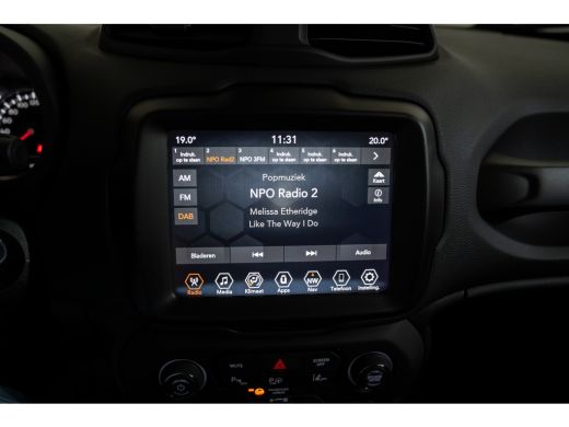 Jeep Renegade Jeep 1.5T e-Hybrid Limited Automaat | Camera | Parkeersensoren | Navigatie | Lichtmetaal | Syle P... ActivLease financial lease
