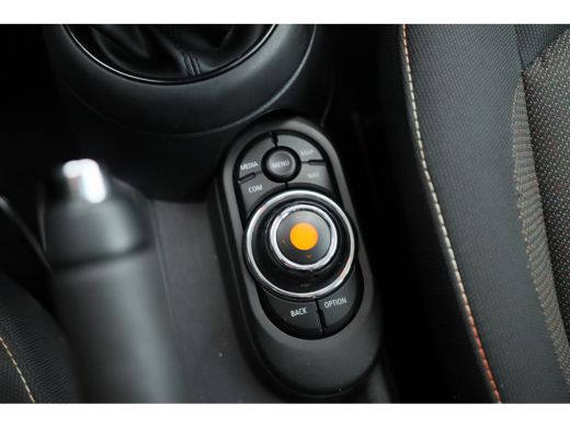 Mini Mini 1.5 Cooper Business Edition | Cruise Control | Parkeersensoren | Climate Control | Navigatie | Li... ActivLease financial lease