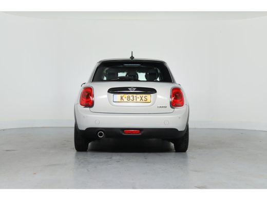 Mini Mini 1.5 Cooper Business Edition | Cruise Control | Parkeersensoren | Climate Control | Navigatie | Li... ActivLease financial lease