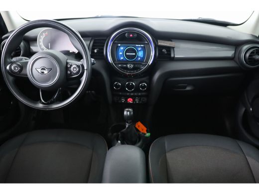 Mini Mini 1.5 Cooper Business Edition | Cruise Control | Parkeersensoren | Climate Control | Navigatie | Li... ActivLease financial lease