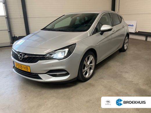 Opel Astra 1.2 TURBO 130PK 5-DRS EDITION / NAVI / LED / PDC / CLIMA / 17"LMV / CAMERA / AGR / TREKHAAK / WIN... Opel Astra 1.2 TURBO 130PK 5-DRS EDITION / NAVI / LED / PDC / CLIMA / 17"LMV / CAMERA / AGR / TREKHAAK / WIN...