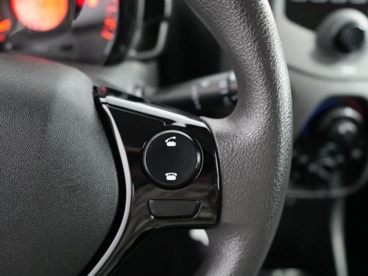 Peugeot 108 1.0 e-VTi Active | DAB ontvanger | Elektrische ramen voor | LED dagrijverlichting ActivLease financial lease