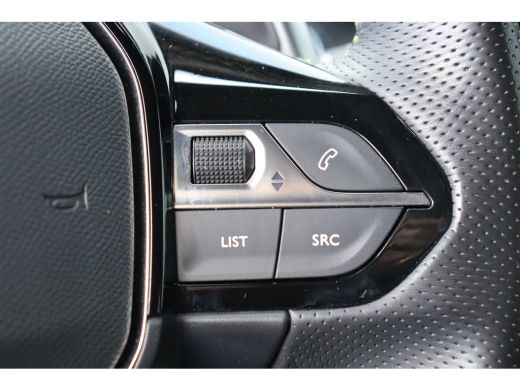 Peugeot 2008 1.2 PURETECH 155PK GT PACK AUTOMAAT / NAVI / LEDER / CLIMA / LED / PDC / 17" LMV / KEYLESS / CAME... ActivLease financial lease
