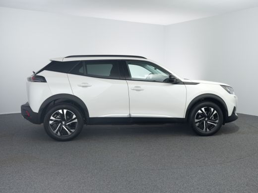 Peugeot 2008 Peugeot 1.2 PureTech Allure Pack Automaat | Achteruitrijcamera | Airco (automatisch) | Keyless start ActivLease financial lease
