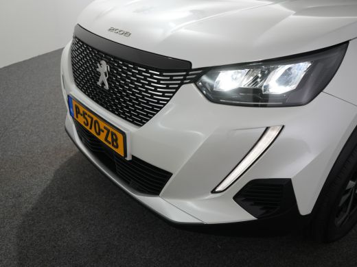 Peugeot 2008 Peugeot 1.2 PureTech Allure Pack Automaat | Achteruitrijcamera | Airco (automatisch) | Keyless start ActivLease financial lease