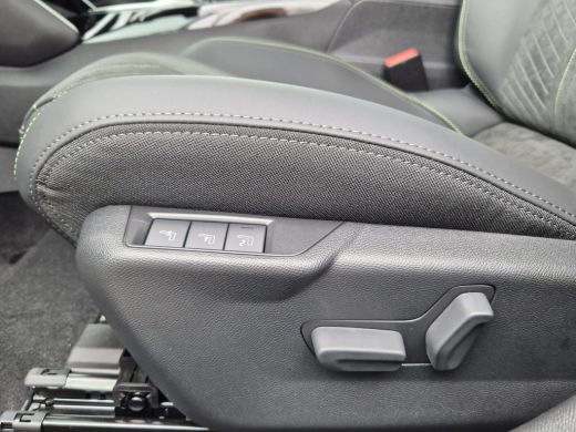 Peugeot 208 1.2 130PK Automaat | Hybrid 145 e-DCS6 GT | Leder / Alcantara bekleding | Achteruitrijcamera voor... ActivLease financial lease