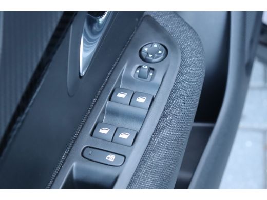 Peugeot 208 1.2 PureTech 75 Style | Airco | Apple Carplay/Android Auto|telefoonintegratie premium | Cruise co... ActivLease financial lease