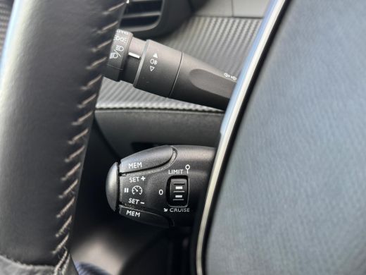 Peugeot 208 1.2 PureTech Active Pack Airco | Carplay | Cruise control | Lichtmetalen velgen | Parkeersensoren... ActivLease financial lease
