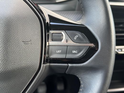 Peugeot 208 1.2 PureTech Active Pack Airco | Carplay | Cruise control | Lichtmetalen velgen | Parkeersensoren... ActivLease financial lease