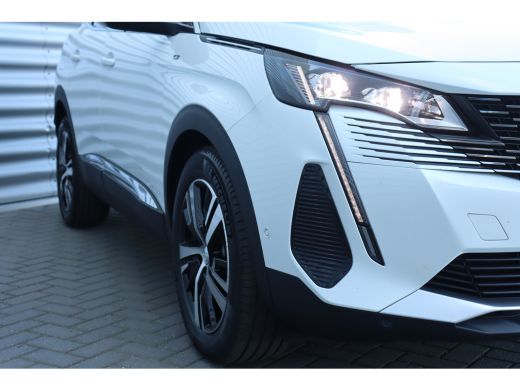 Peugeot 3008 1.2 PURETECH 130PK GT AUTOMAAT / NAVI / LEDER / CLIMA / PDC / 18" LMV / CAMERA / KEYLESS / FULL-L... ActivLease financial lease