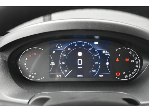 Peugeot Boxer 2.2 BlueHDi 140 S&S L2H2 3.5t | Trekhaak | Navigatie | Cruise Control | Draadloos Apple Carplay &... ActivLease financial lease