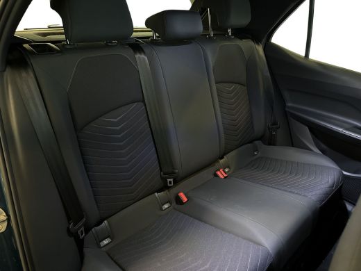 Seat Born Business One 204pk 62 kWh / Voorstoelen verwarmd / Navigatiesysteem / Achteruitrijcamera ActivLease financial lease
