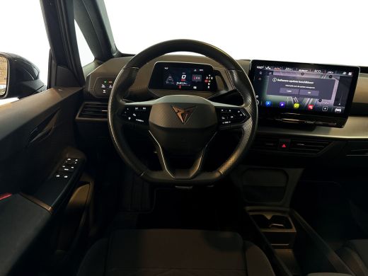 Seat Born Business One 204pk 62 kWh / Voorstoelen verwarmd / Navigatiesysteem / Achteruitrijcamera ActivLease financial lease