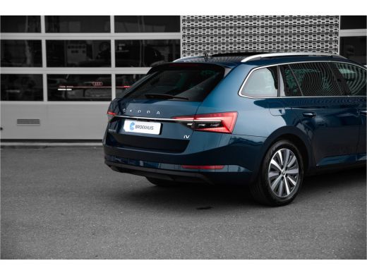 Skoda Superb Combi 1.4 TSI iV Business Edition Plus | Panoramadak | Trekhaak | ActivLease financial lease