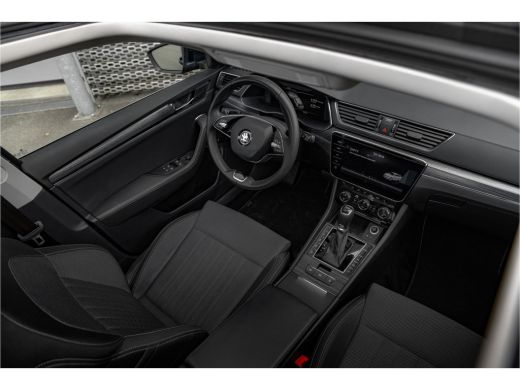 Skoda Superb Combi 1.4 TSI iV Business Edition Plus | Panoramadak | Trekhaak | ActivLease financial lease
