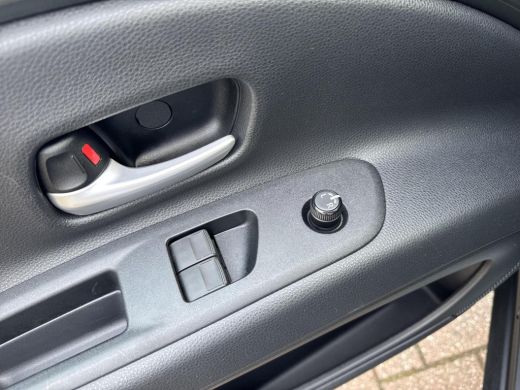 Toyota Aygo X 1.0 VVT-i MT Pulse | 06-10141018 Voor meer informatie ActivLease financial lease