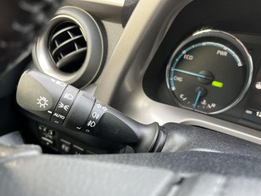Toyota RAV4 2.5 Hybrid Dynamic | Navigatie | Achteruitrijcamera | Stoelverwarming | Leder ActivLease financial lease
