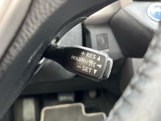 Toyota RAV4 2.5 Hybrid Dynamic | Navigatie | Achteruitrijcamera | Stoelverwarming | Leder ActivLease financial lease
