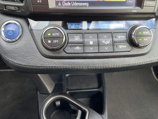 Toyota RAV4 2.5 Hybrid Dynamic | Navigatie | Achteruitrijcamera | Stoelverwarming | Leder ActivLease financial lease
