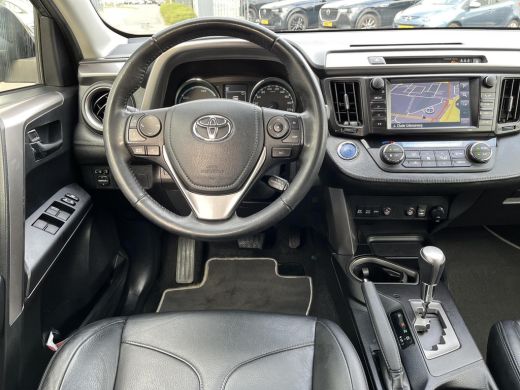 Toyota RAV4 2.5 Hybrid Dynamic | Navigatie | Achteruitrijcamera | Stoelverwarming | Leder ActivLease financial lease