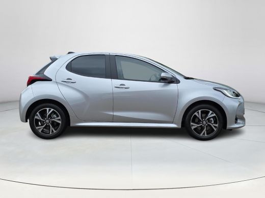 Toyota Yaris 1.5 Hybrid 115 Dynamic | Comfort Pack | Nieuwe auto | Direct uit voorraad leverbaar | ActivLease financial lease