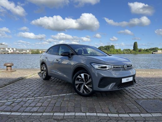 Volkswagen ID.5 Pro Business 77 kWh accu 210 kW / 286 PK SUV Elektrische aandrijving | Achteruitrijcamera | Voors... ActivLease financial lease