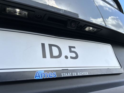 Volkswagen ID.5 Pro Business 77 kWh accu 210 kW / 286 PK SUV Elektrische aandrijving | Achteruitrijcamera | Voors... ActivLease financial lease