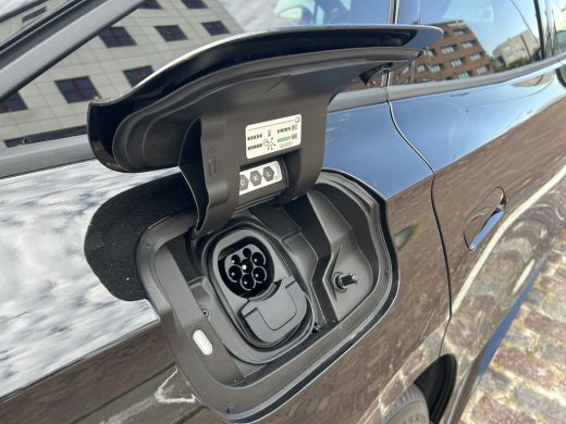 Volkswagen ID.7 Pro S Limited Edition 77 kWh accu 210 kW / 286 PK Limousine Elektrische aandrijving | Warmtepomp ... ActivLease financial lease
