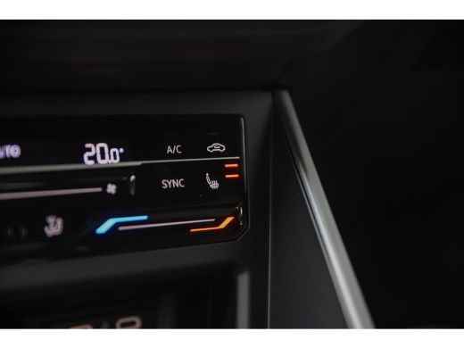Volkswagen Polo 1.0 TSI R-Line Business | Achteruitrijcamera | Airco (automatisch) | Cruise control adaptief ActivLease financial lease