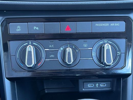 Volkswagen T-Cross 1.0 TSI Life | Airco | DAB ontvanger | Lichtmetalen velgen multi-spaaks 16" ActivLease financial lease