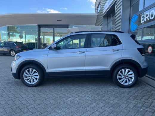 Volkswagen T-Cross 1.0 TSI Life | Airco | DAB ontvanger | Lichtmetalen velgen multi-spaaks 16" ActivLease financial lease