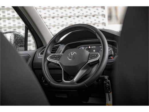 Volkswagen Tiguan 1.4 TSI 245pk eHybrid Business+ | PDC V+A | ACC | Climate Control | Verwarmde voorstoelen | Stuur... ActivLease financial lease