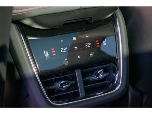 Volvo  EX90 Twin Motor Ultra 7p. 111 kWh -Luchvering-Trekhaak-Massge-22"- ActivLease financial lease