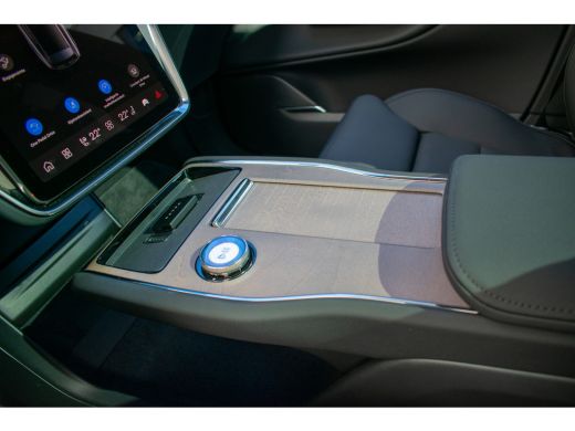 Volvo  EX90 Twin Motor Ultra 7p. 111 kWh -Luchvering-Trekhaak-Massge-22"- ActivLease financial lease