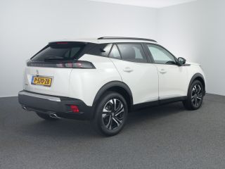 Peugeot 2008 Peugeot 1.2 PureTech Allure Pack Automaat | Achteruitrijcamera | Airco (automatisch) | Keyless start