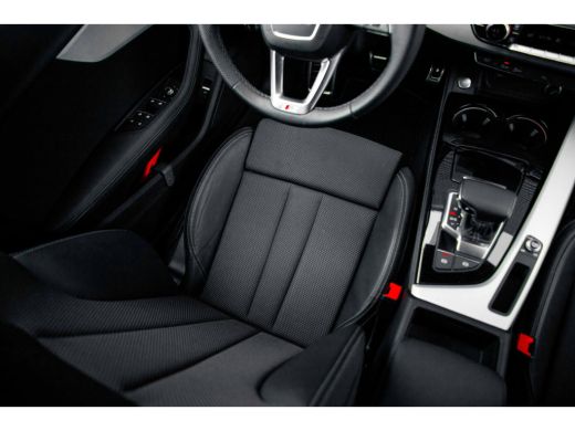 Audi A4 Avant 35 TFSI S edition Competition ActivLease financial lease