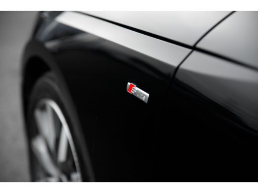 Audi A4 Avant 35 TFSI S edition Competition ActivLease financial lease