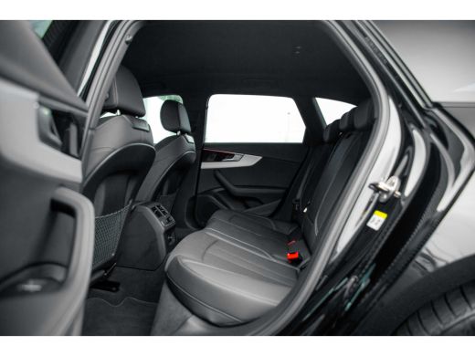 Audi A4 Avant 35 TFSI S edition Competition ActivLease financial lease