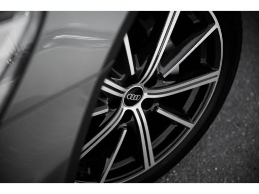 Audi A6 Avant 40 TFSI S edition Competition ActivLease financial lease